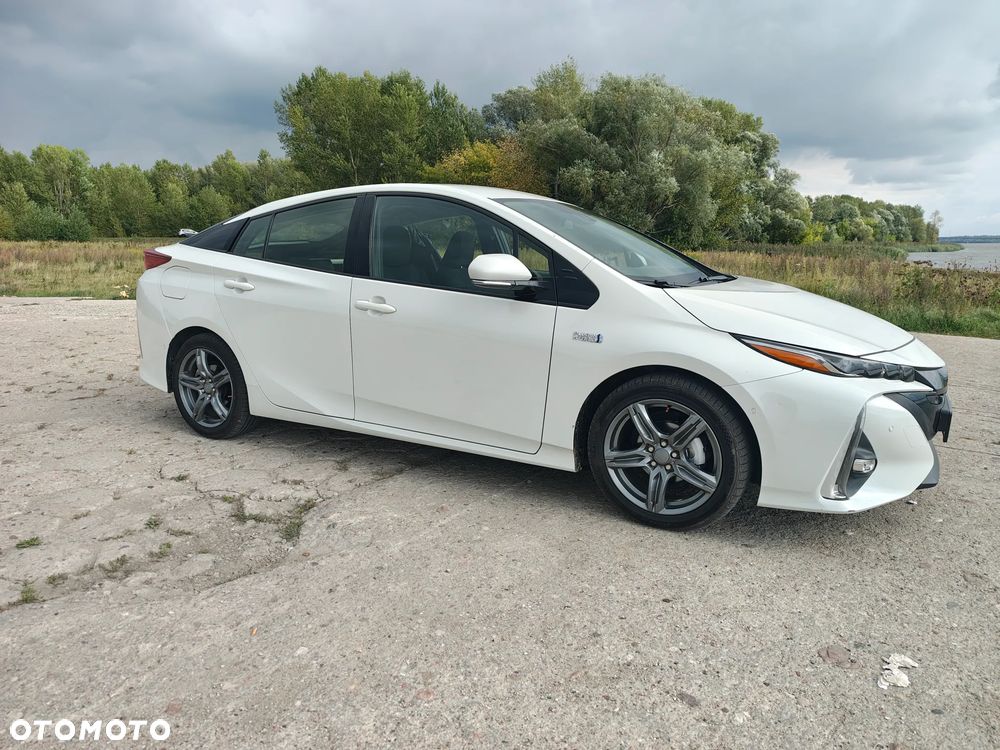 Toyota Prius 2018 photo 4