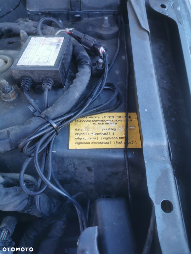 Suzuki Grand Vitara 1.9 DDiS De Luxe - 33