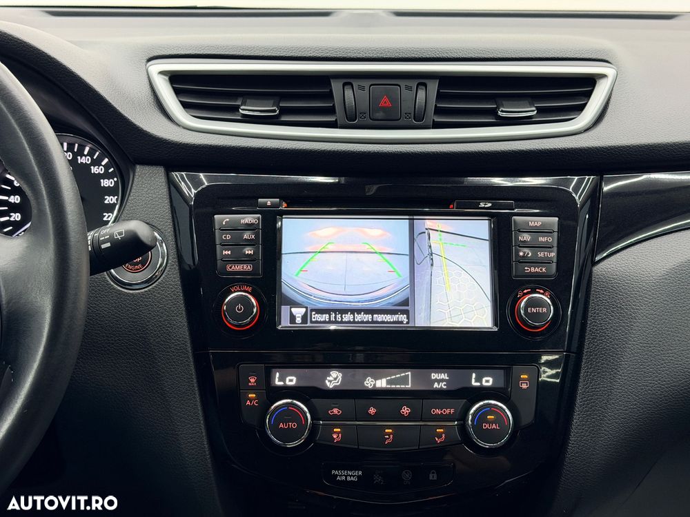 Nissan Qashqai 1.2 DIG-T Start/Stop N-Connecta - 32