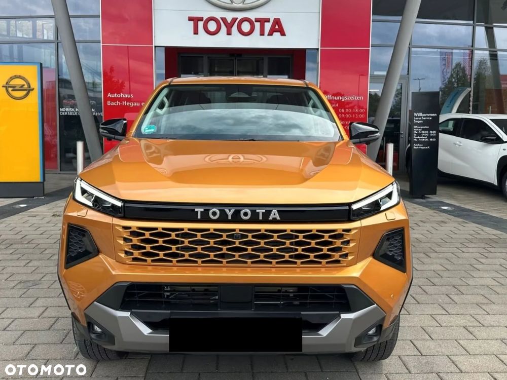Toyota Hilux - 8