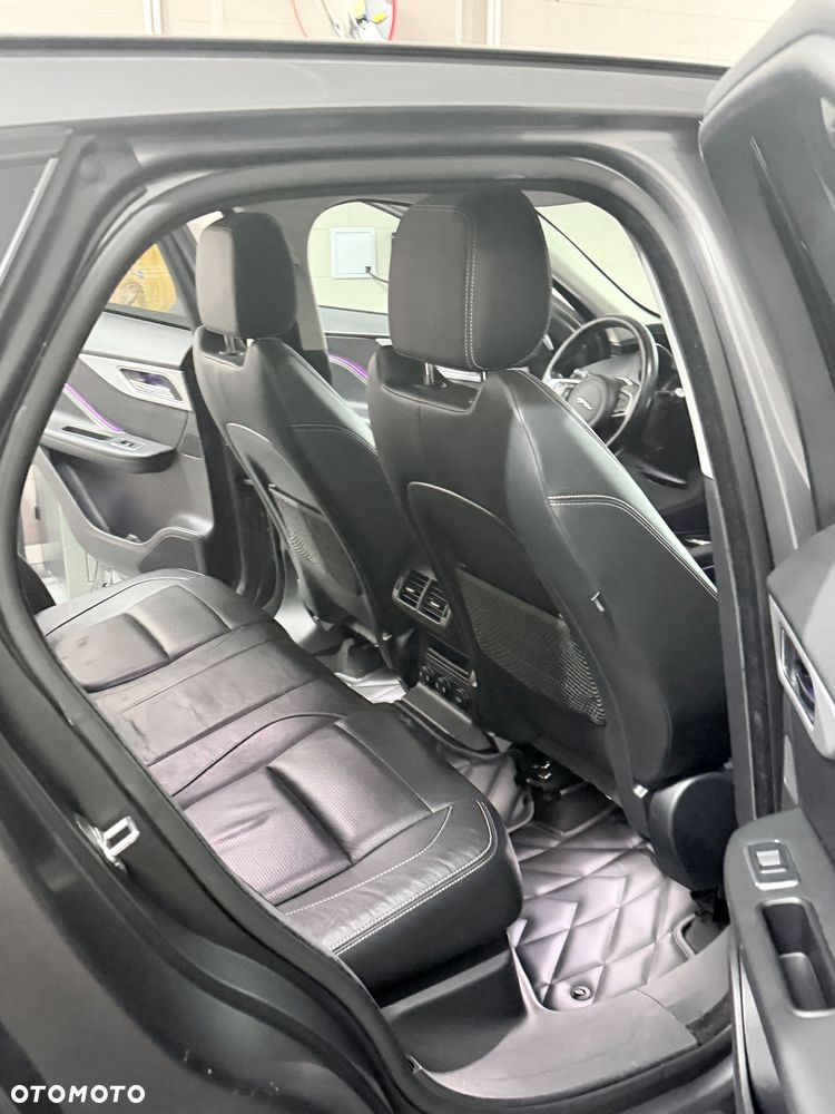 Jaguar F-Pace 2.0 i4D RWD R-Sport - 11