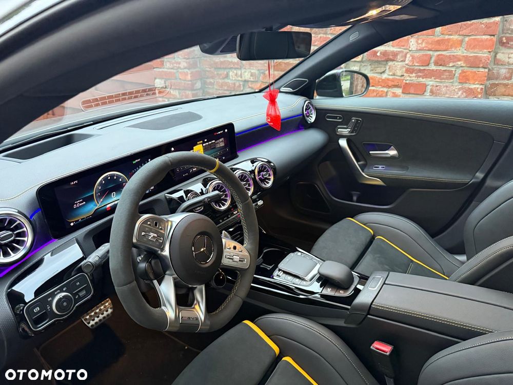 Mercedes-Benz CLA AMG 45 S 4-Matic+ 8G-DCT - 8