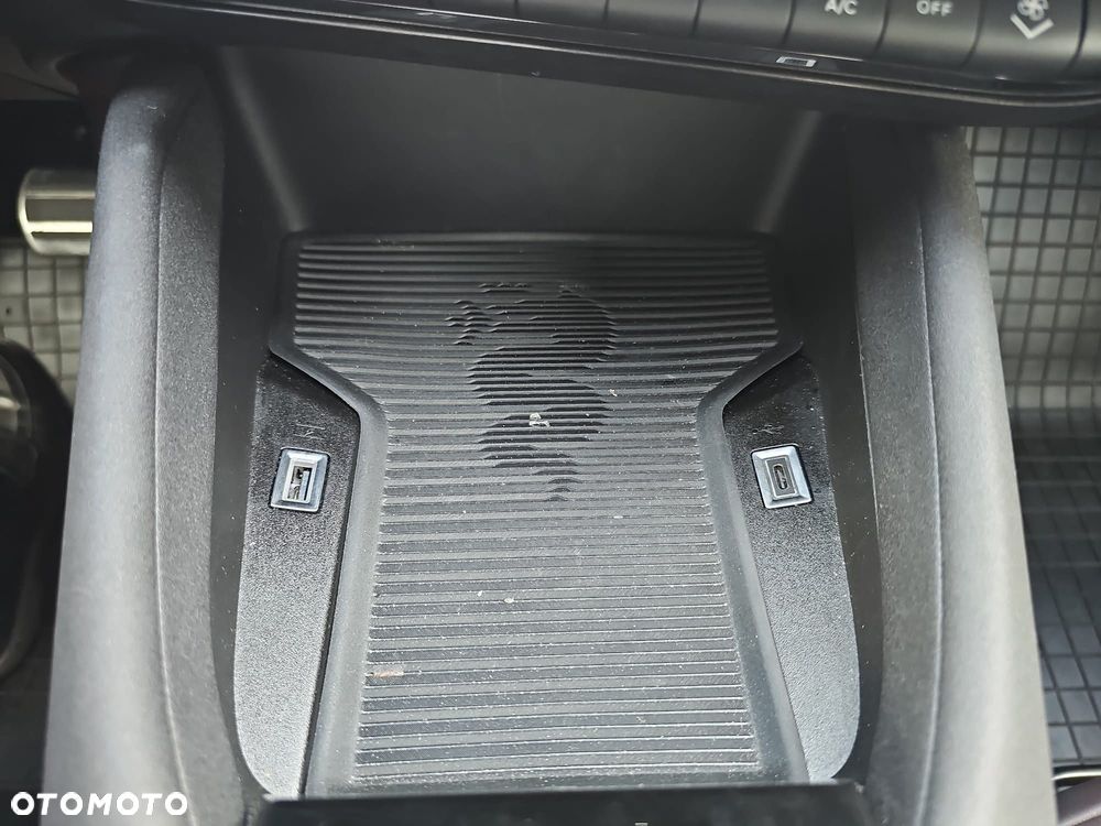 Alfa Romeo Junior 1.2 mHEV Ibrida Speciale eDCT - 30