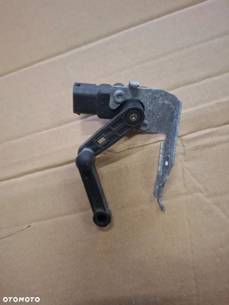 Volvo XC60 II czujnik poziomowania 31681288 - 2