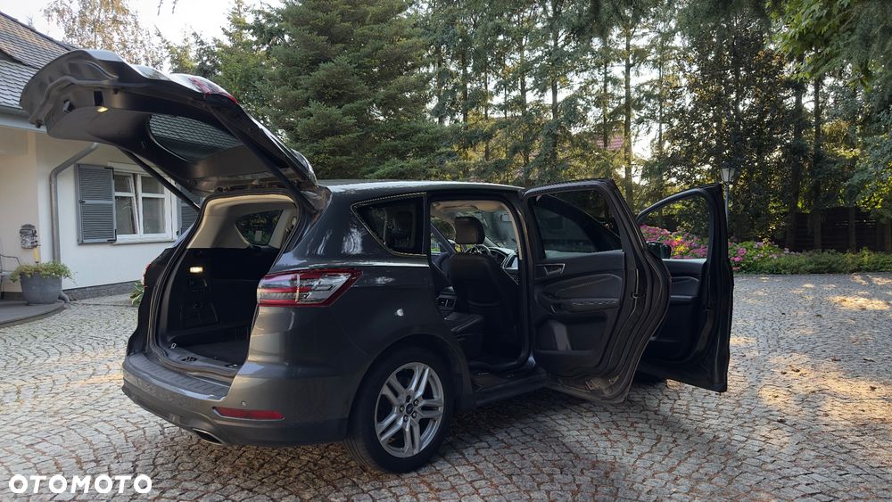 Ford S-Max 2.0 TDCi 4WD Titanium PowerShift - 25