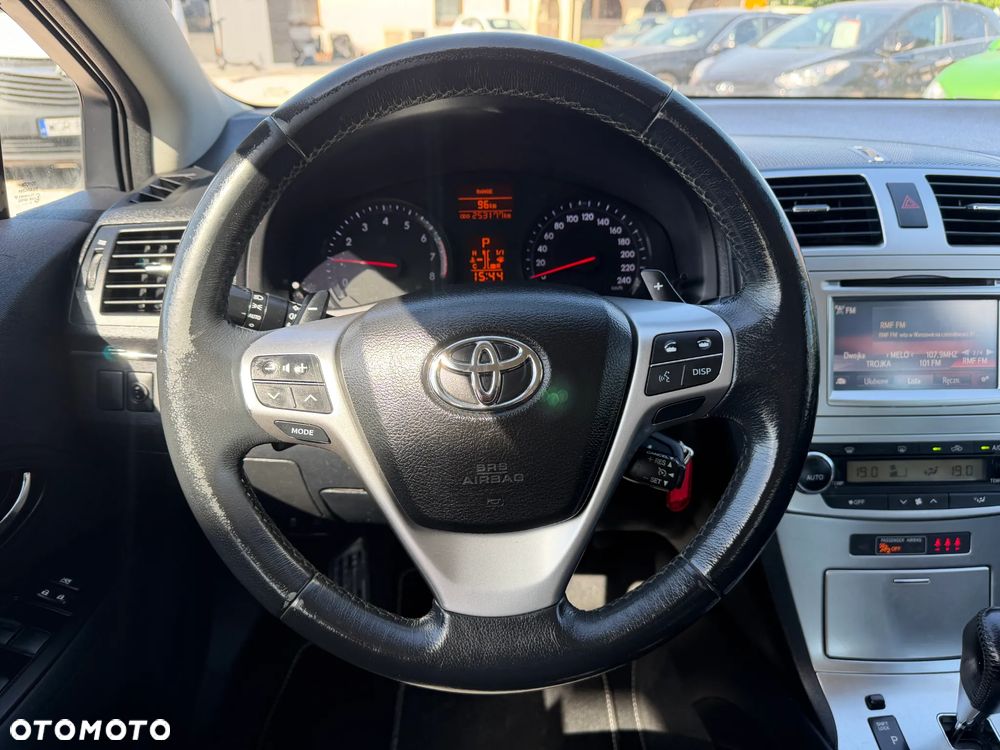 Toyota Avensis 1.8 Prestige MS - 21