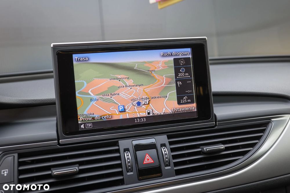 Audi A6 Avant 2.0 TDI Ultra DPF S tronic - 25