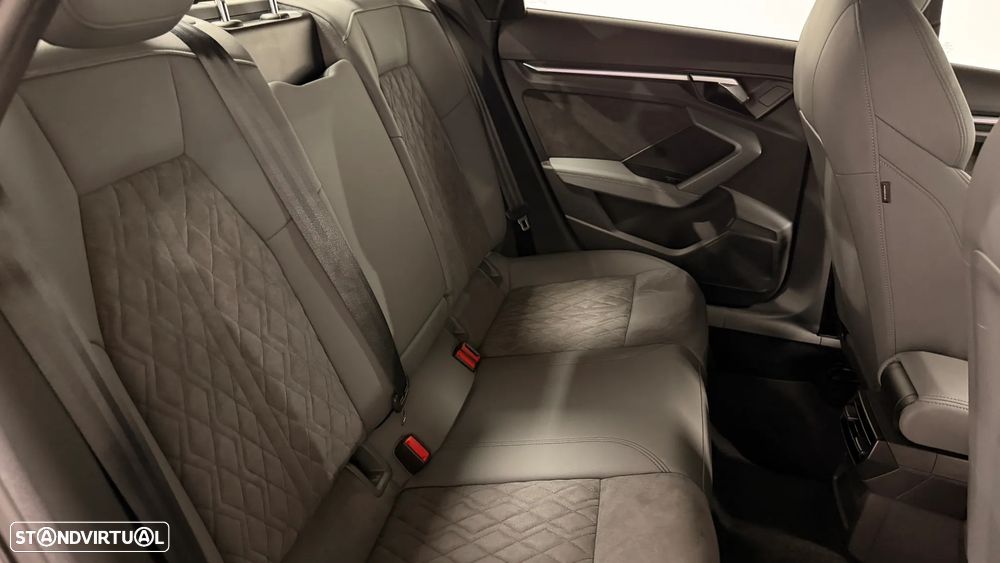 Audi A3 Limousine 30 TDI S line - 43