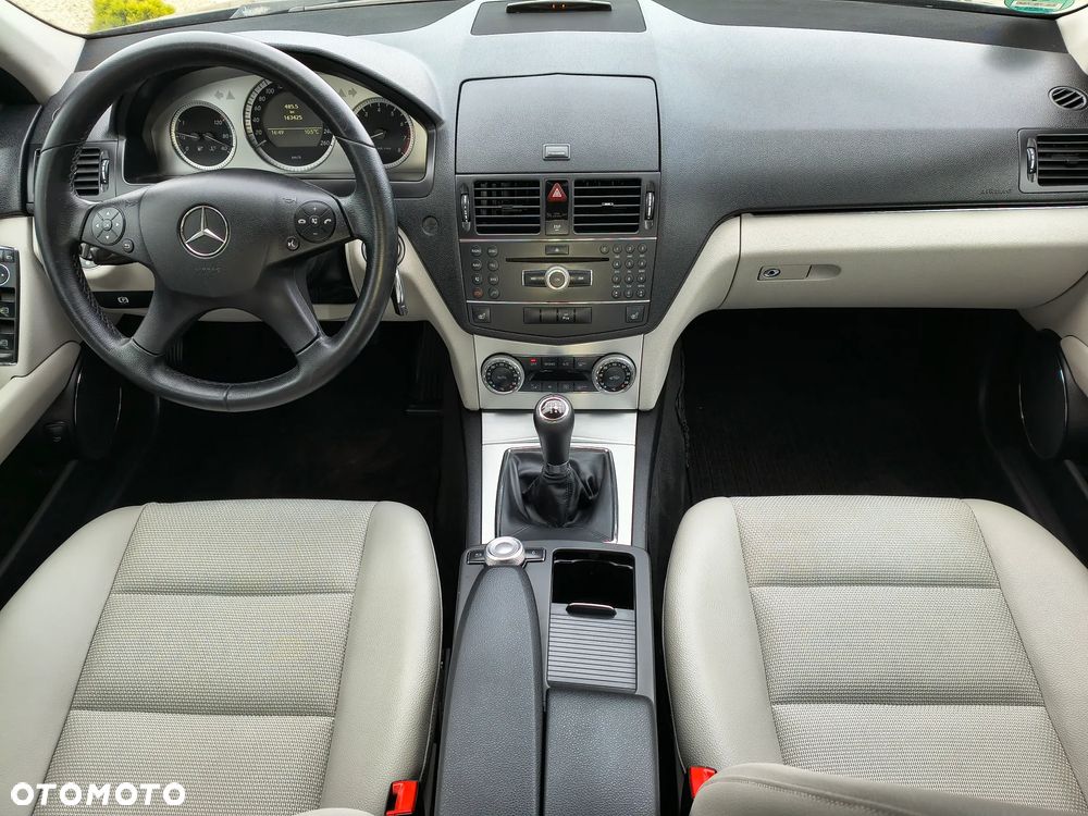 Mercedes-Benz Klasa C 180 Kompressor BlueEFFICIENCY Avantgarde - 9