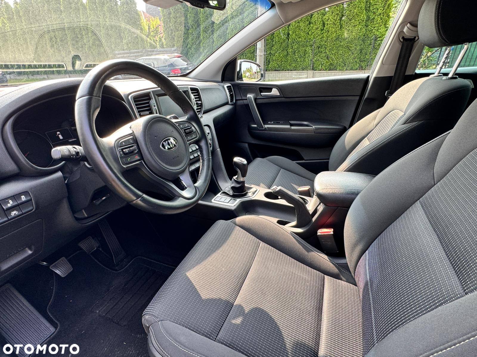 Kia Sportage 1.6 GDI 2WD DREAM-TEAM EDITION - 9