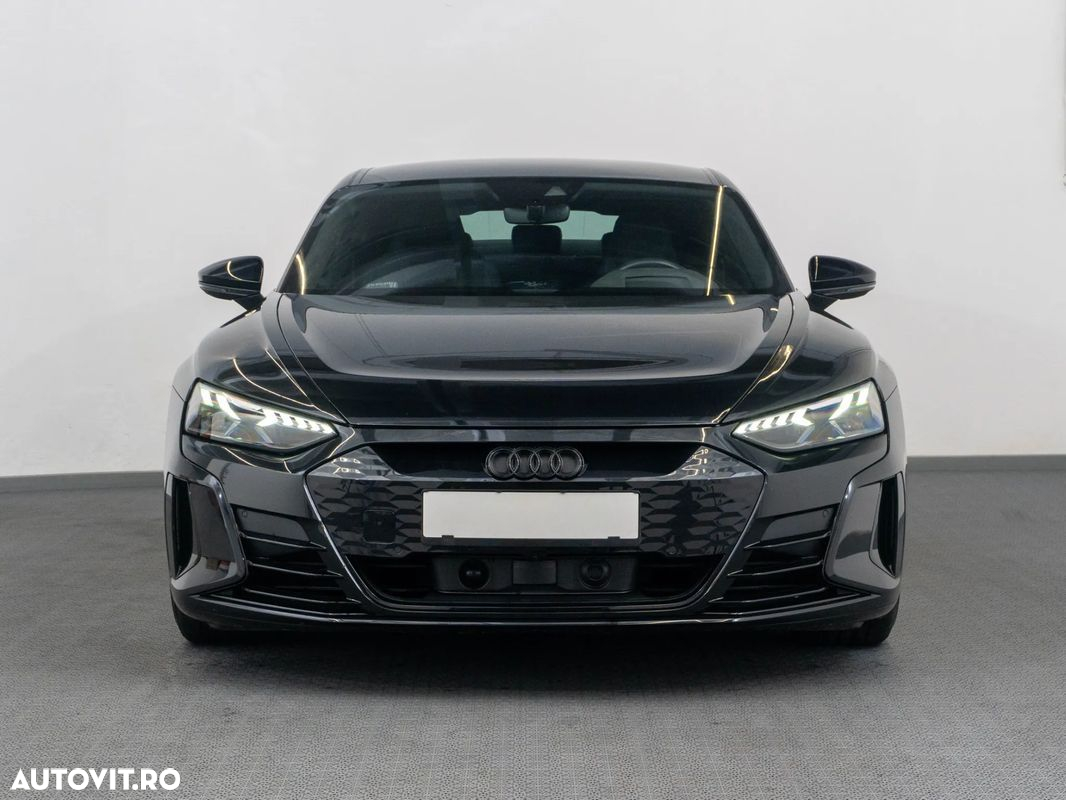 Audi e-tron GT - 4