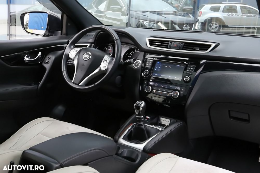 Nissan Qashqai 1.6 DCI Start/Stop 4X4-i Tekna - 16