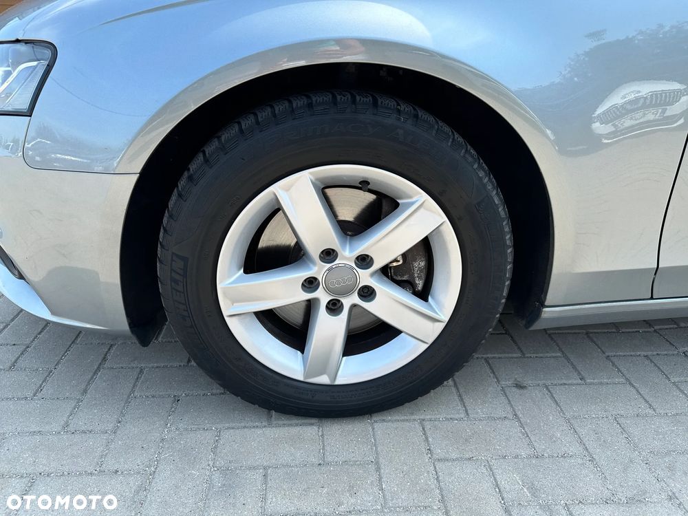 Audi A4 Limousine - 28