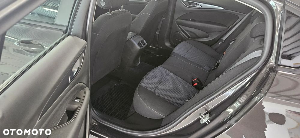 Opel Insignia 2.0 CDTI Business Edition S&S - 9