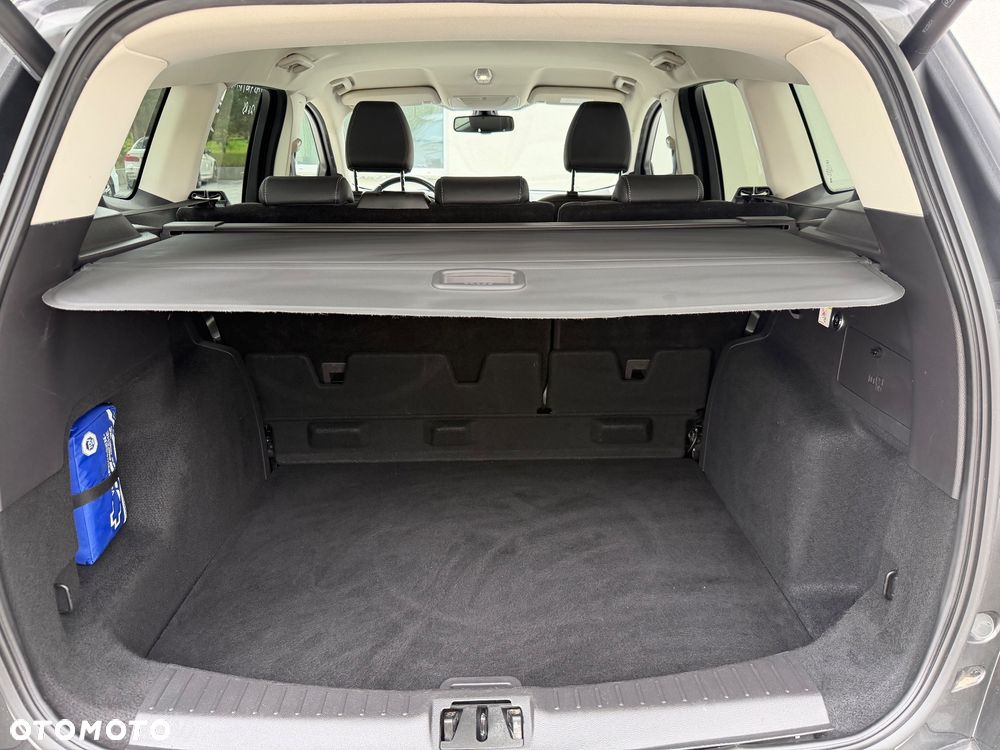 Ford Kuga - 17