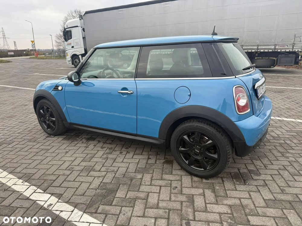 MINI ONE D - 3
