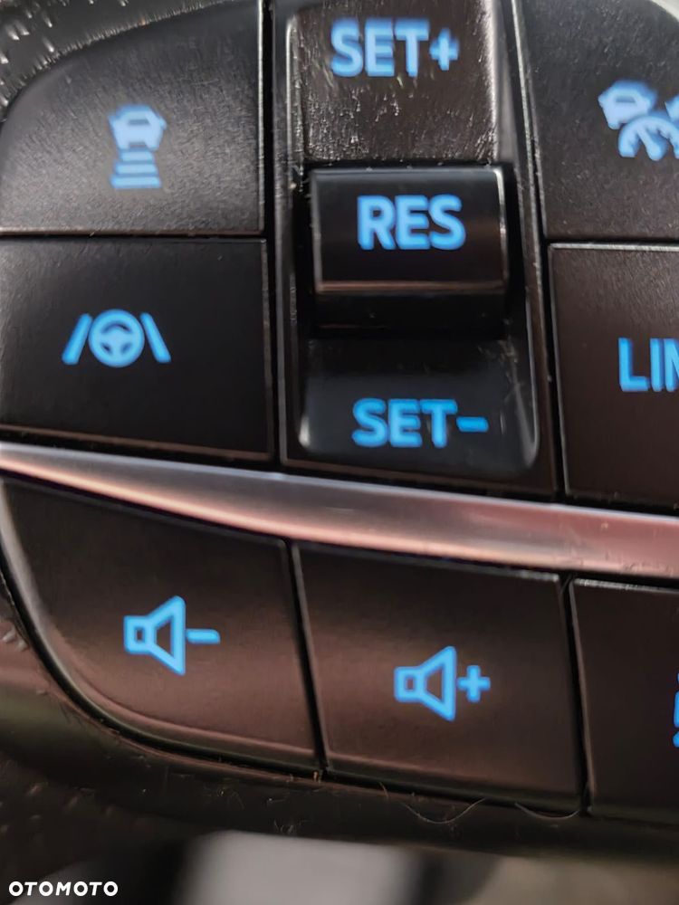 Ford Focus 1.5 EcoBlue STart-Stopp-System ST-LINE X - 22