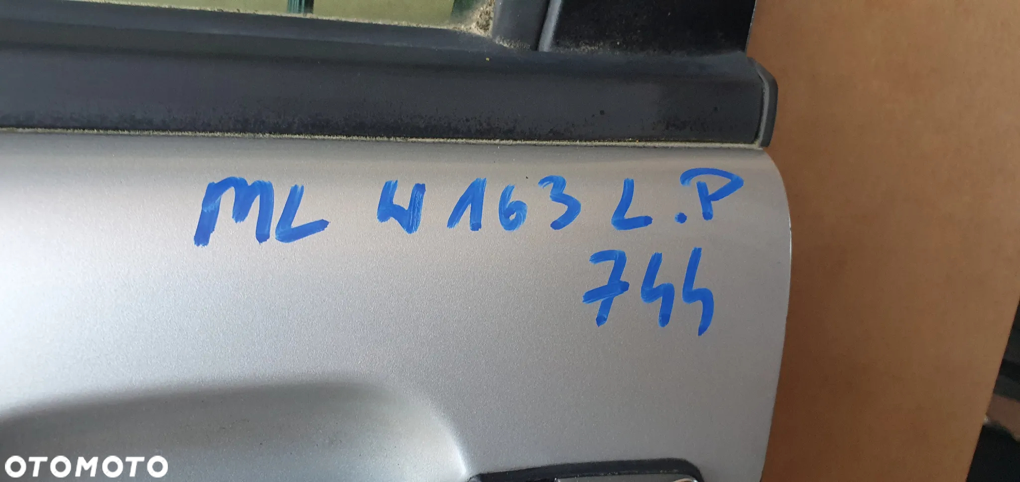 Drzwi lewy przód przednie lewe Mercedes ML W163 744 C744 - 11