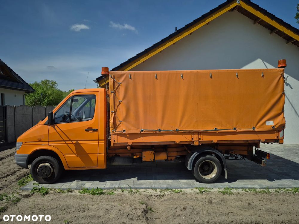 Mercedes-Benz Sprinter - 5