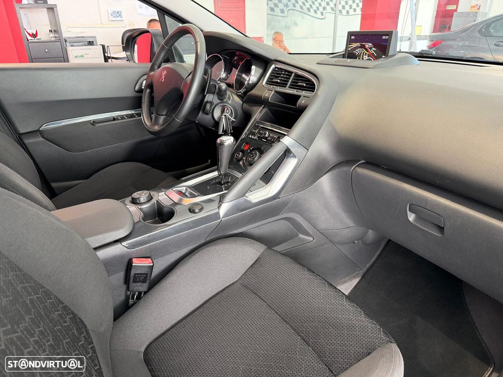 Peugeot 3008 1.6 e-HDi Active 2-Tronic - 11
