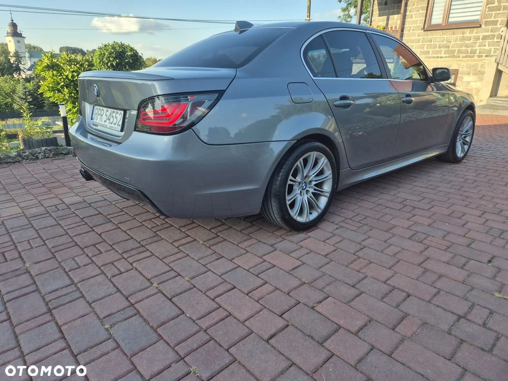 BMW Seria 5 540i - 8