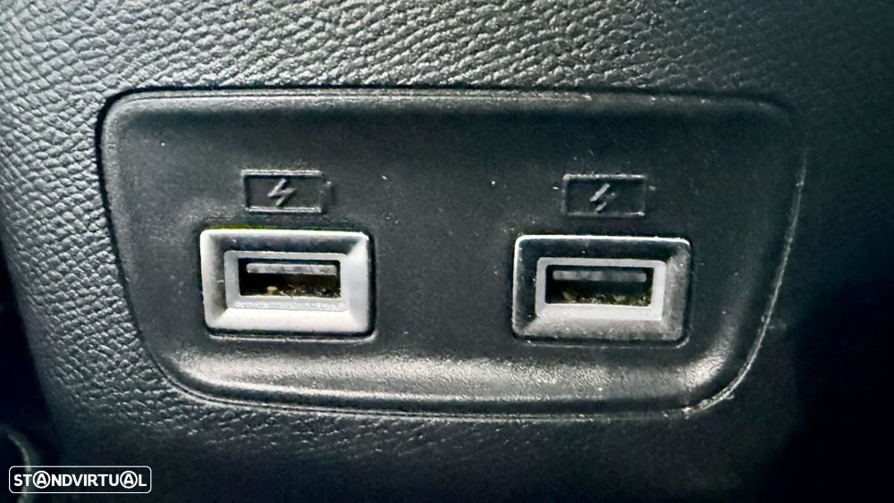 Peugeot e-2008 50 kWh GT Line - 40