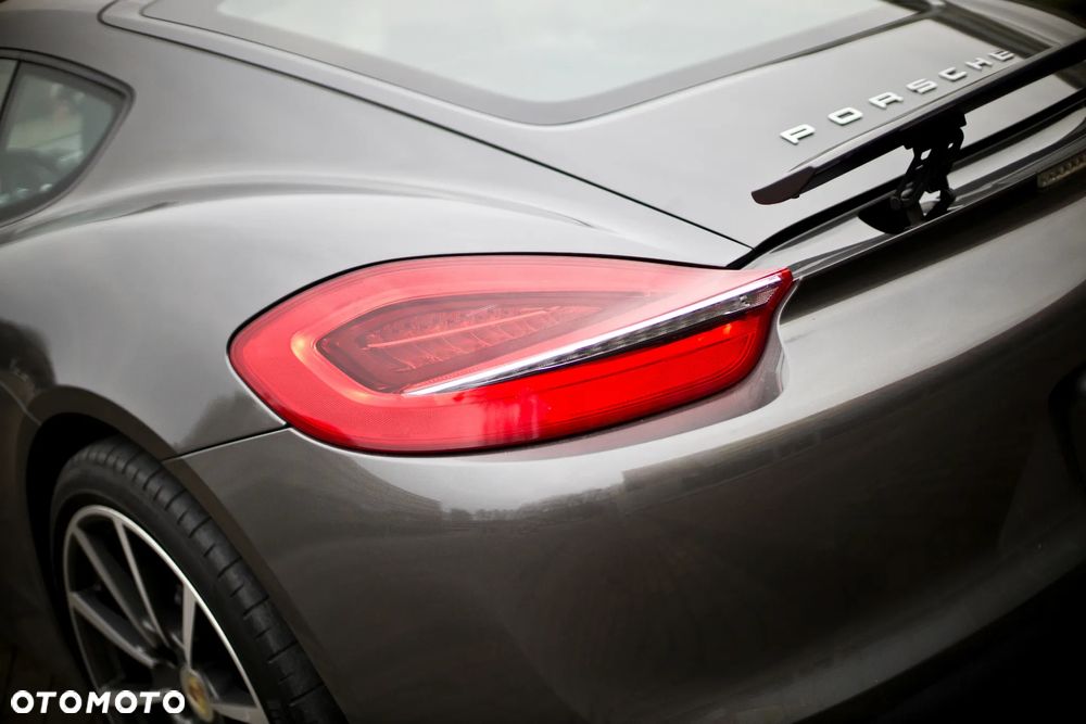 Porsche Cayman PDK Black Edition - 16