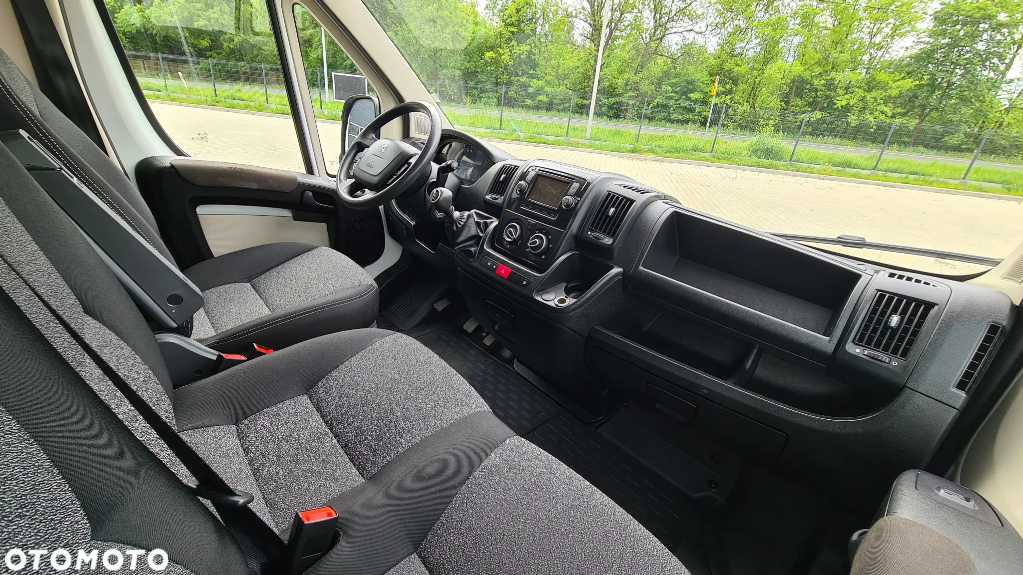 Peugeot BOXER L4H2 MAXI BRYGADÓWKA 9 OSÓB NAVI TEMPOMAT NR.84 - 14