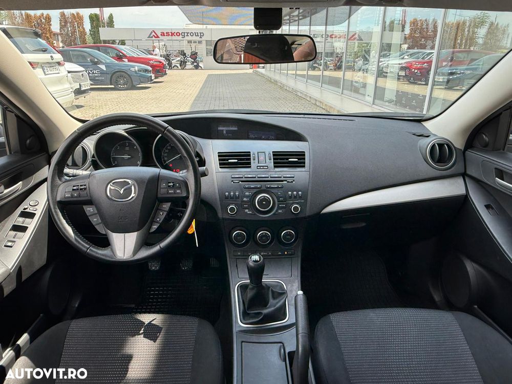 Mazda 3 - 15