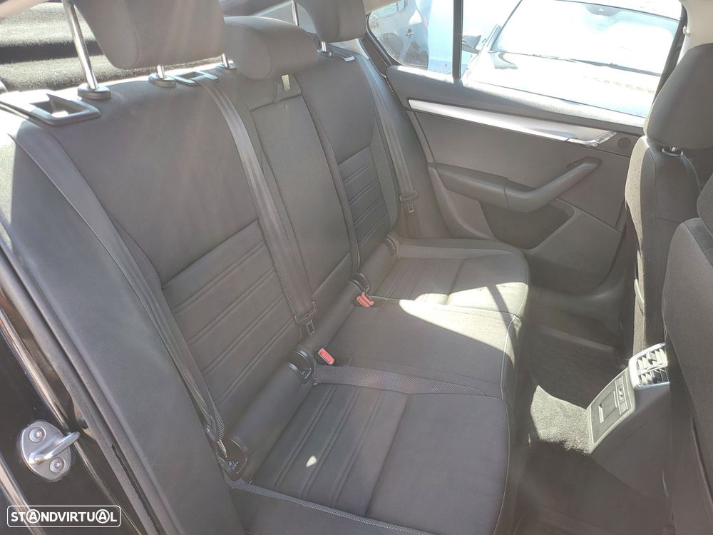 Skoda Octavia 2.0 TDI Style - 20
