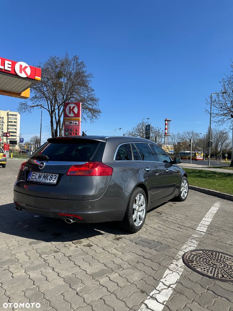 Opel Insignia 2.0 T Cosmo - 3