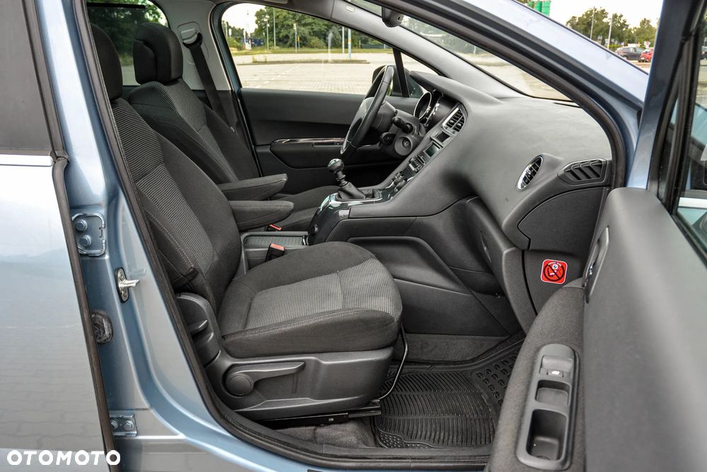 Peugeot 5008 - 11