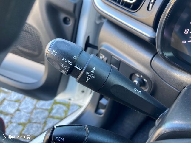 Citroën C3 1.2 PureTech C-Series - 16