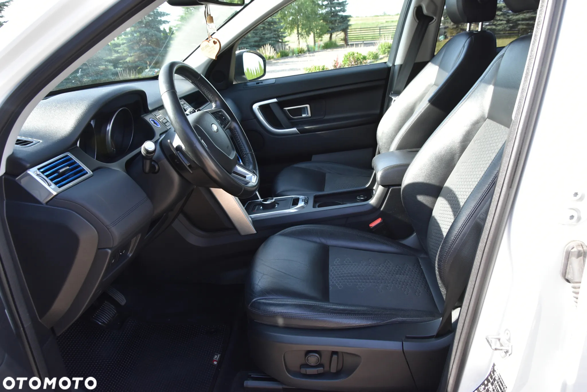 Land Rover Discovery Sport 2.0 TD4 HSE Luxury - 9