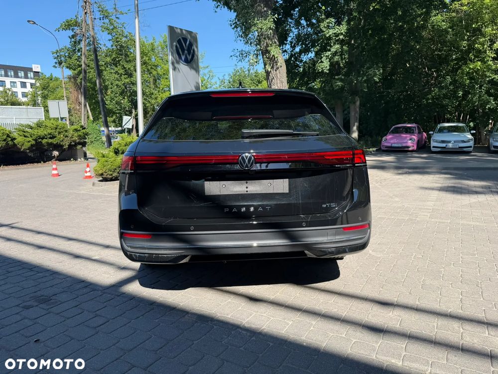 Volkswagen Passat Variant 2.0 TDI SCR Business Plus DSG - 5