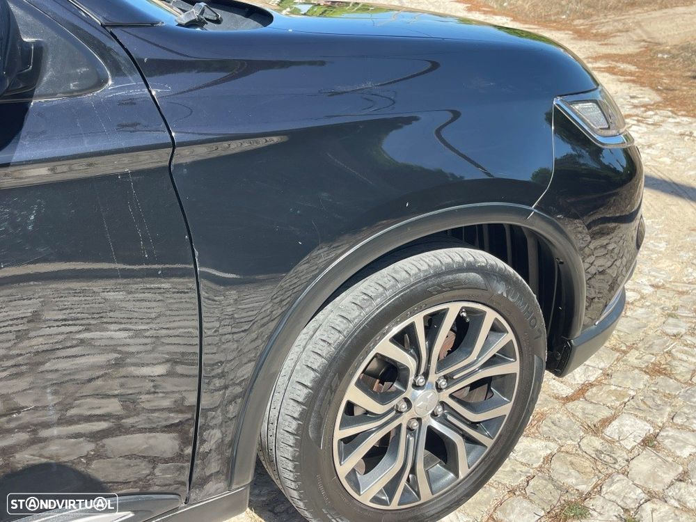 Mitsubishi Outlander 2.2 DI-D Instyle Navi - 15