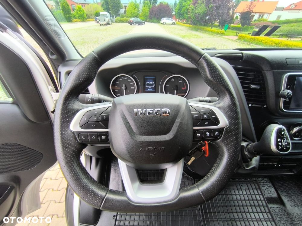Iveco Daily 70C18 Sypialnia 2 Łóżka, WINDA!, 15 Palet, 2x Firana + Zsuwany Dach! - 24