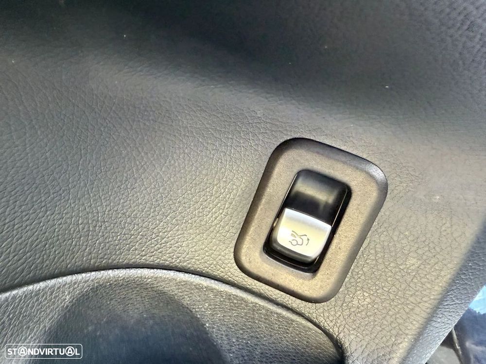 Mercedes-Benz C 300 de Avantgarde - 25