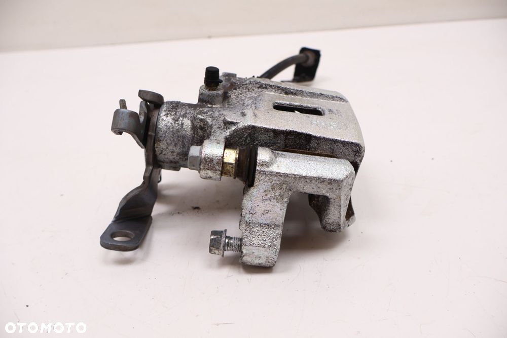 MITSUBISHI ECLIPSE CROSS 1.5T ZACISK HAMULCA PRAWY TYŁ - 4