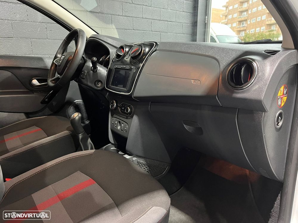 Dacia Sandero 0.9 TCe SL Stepway of Life - 15