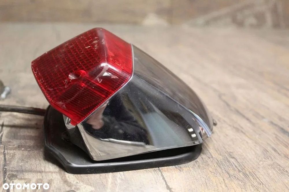 LAMPA TYŁ HONDA VT1100 ACE SHADOW C2 - 2