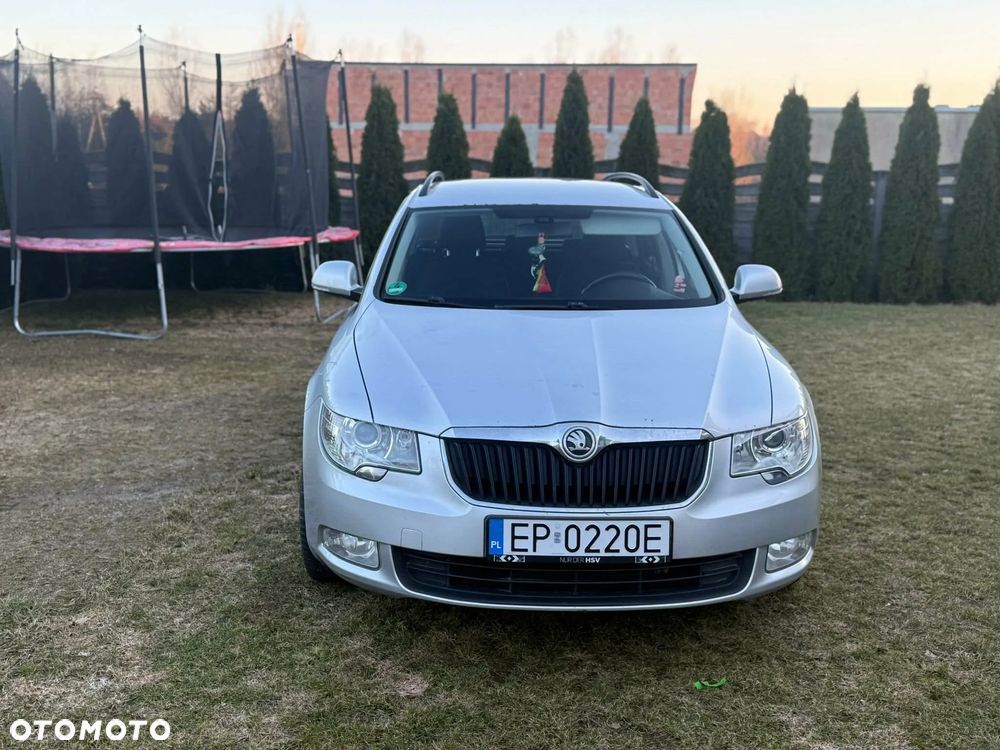 Skoda Superb 2.0 TDI Family - 8