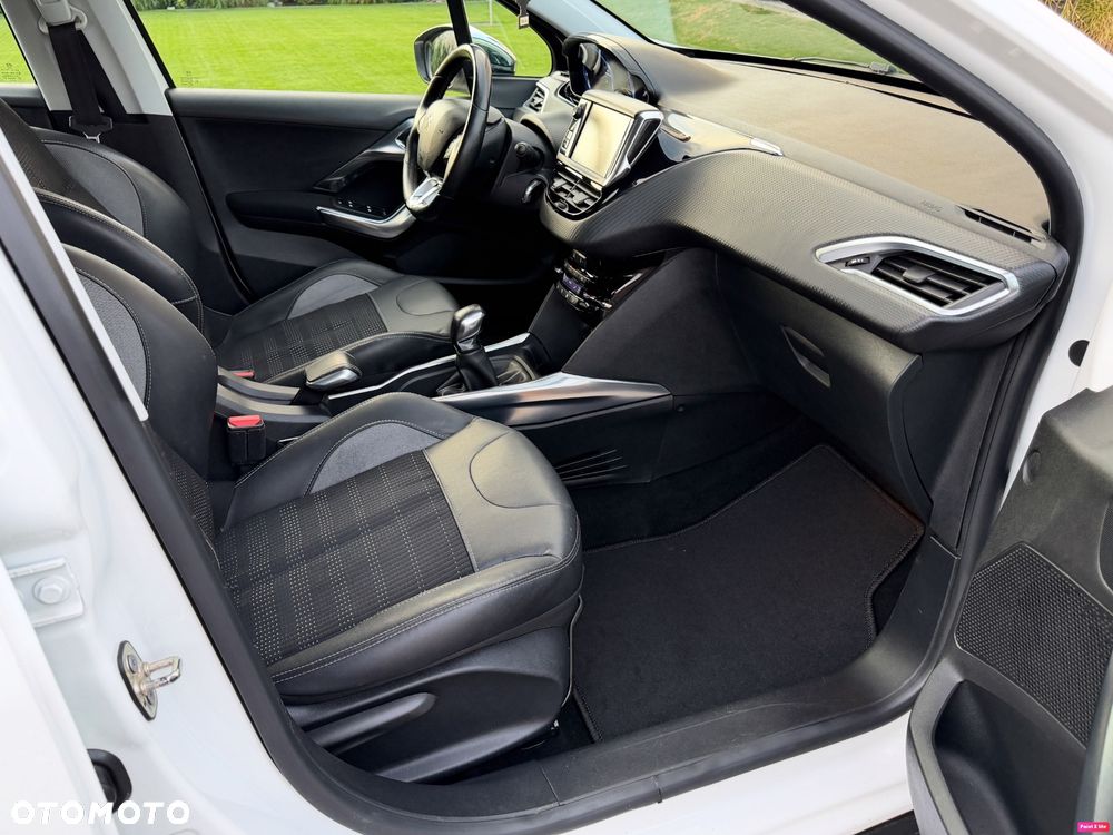 Peugeot 2008 PureTech 82 Allure - 10