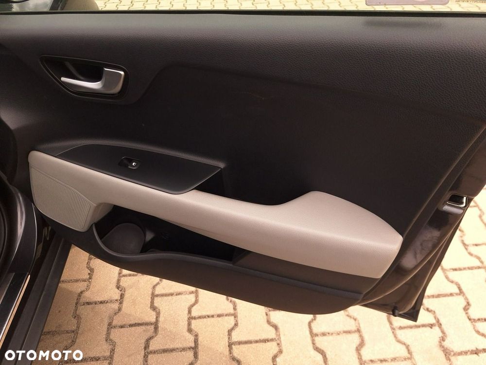 Kia Stonic 1.4 L - 30