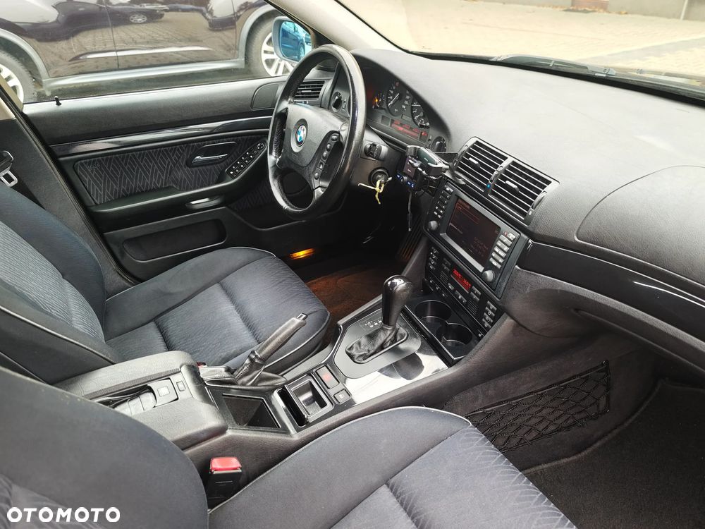BMW Seria 5 - 12