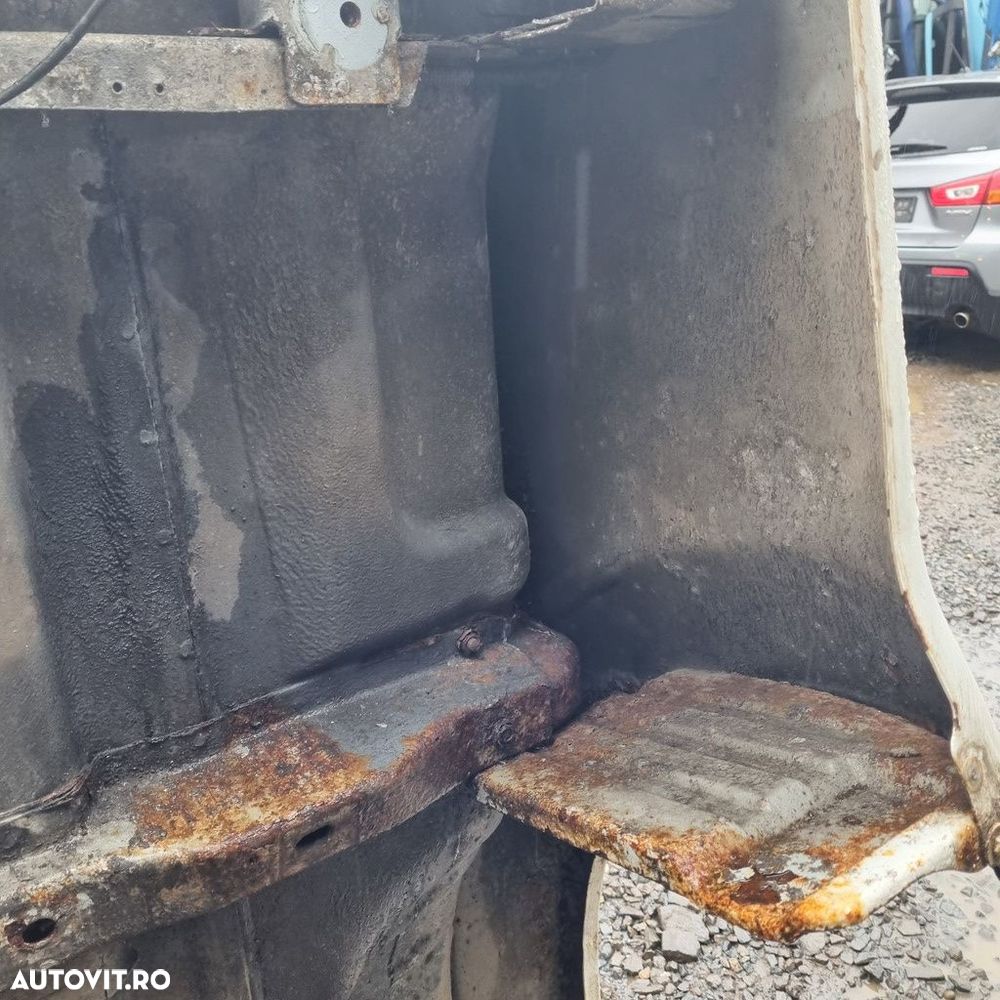 Bena Nissan Navara D40 Facelift 2010 - 2015 Super White 326 (1371) - 5