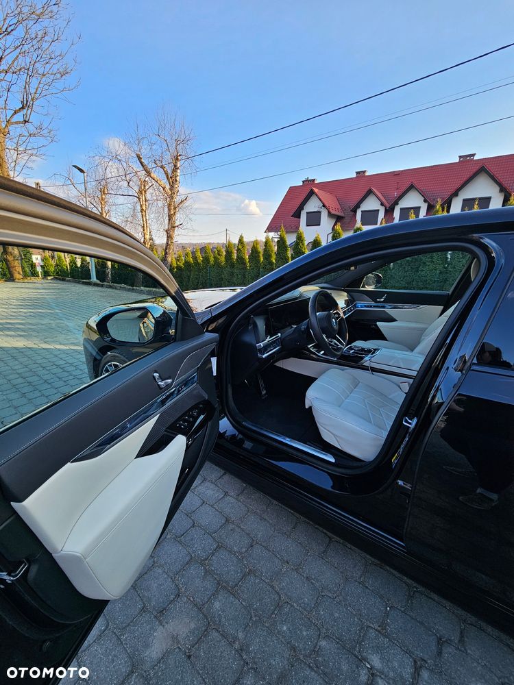 BMW i7 105.7kWh xDrive60 M Sport - 22