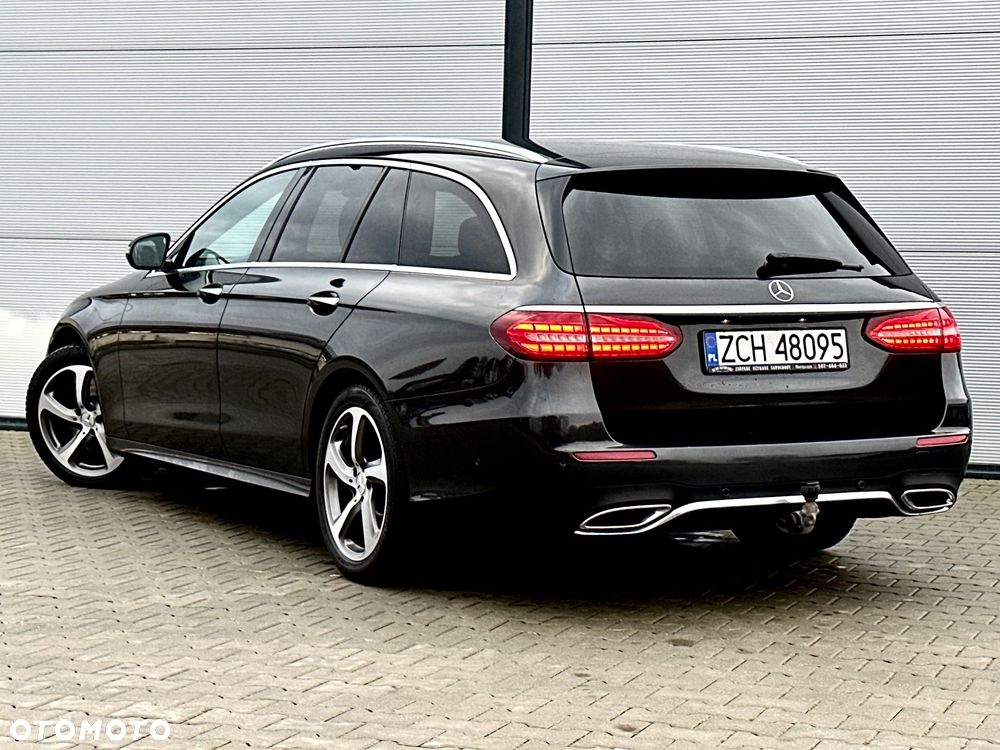 Mercedes-Benz Klasa E 220 d T 9G-TRONIC AMG Line - 20