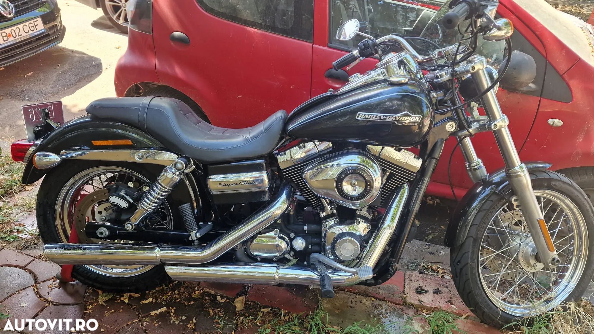 Harley-Davidson Dyna Super Glide Custom - 1