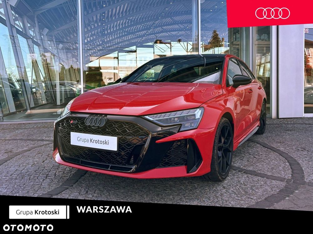Audi RS3 Limousine - 1